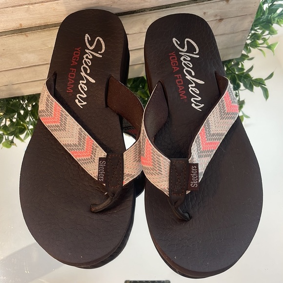 Women’s Skechers flip-flop, size 7 - Picture 1 of 7